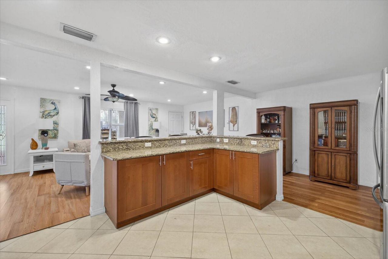 420 Lewis Boulevard Se, Saint Petersburg, FL 33705 Photo