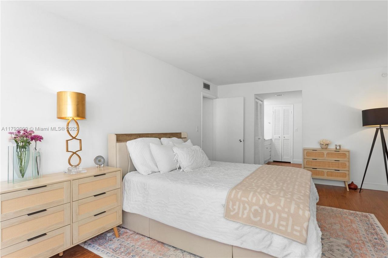 11 Island Ave, Unit 407, Miami Beach, FL 33139 Photo