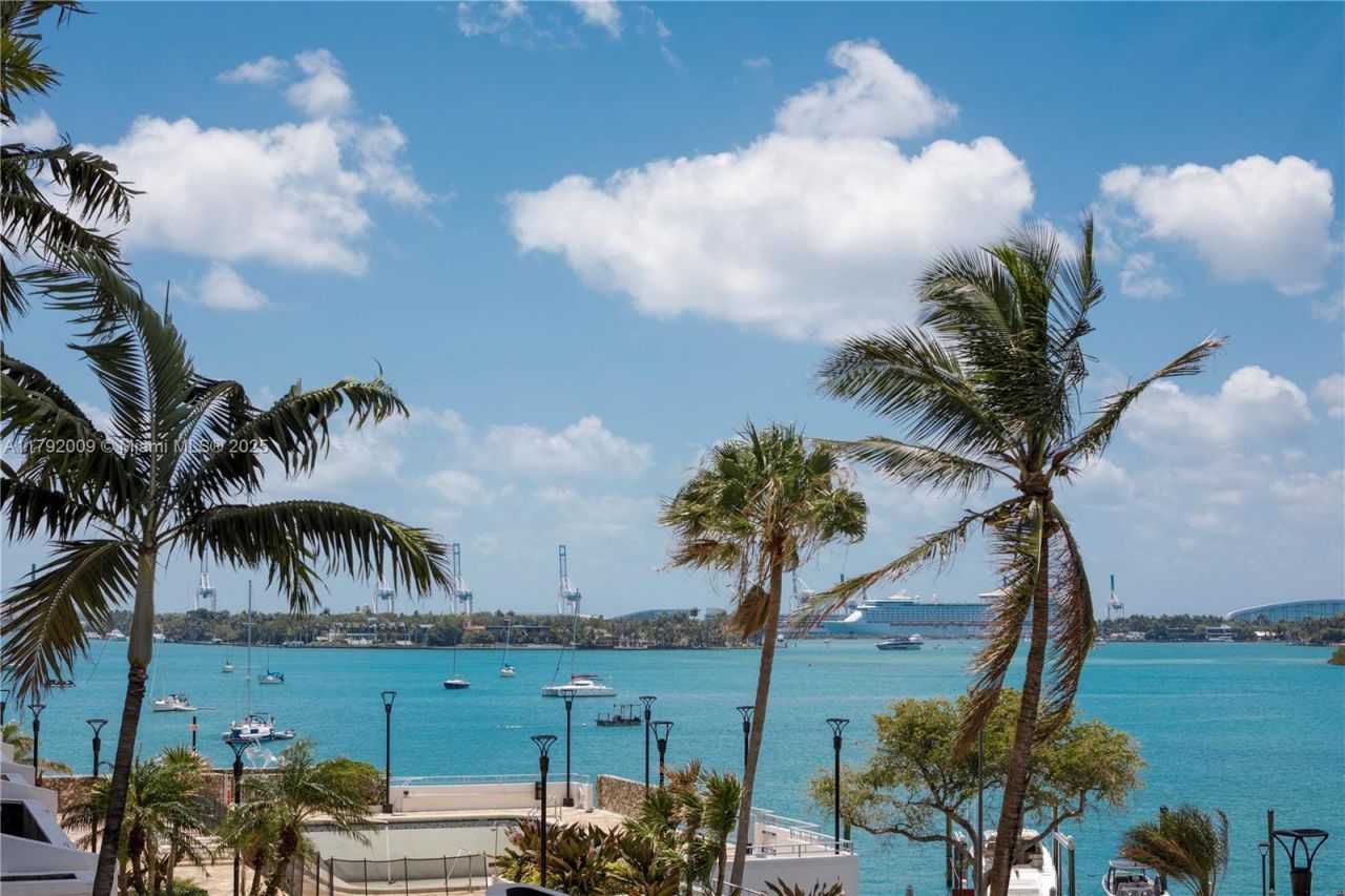 11 Island Ave, Unit 407, Miami Beach, FL 33139 Photo