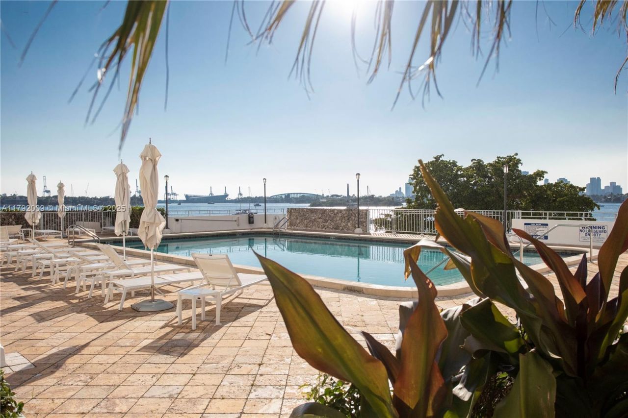 11 Island Ave, Unit 407, Miami Beach, FL 33139 Photo