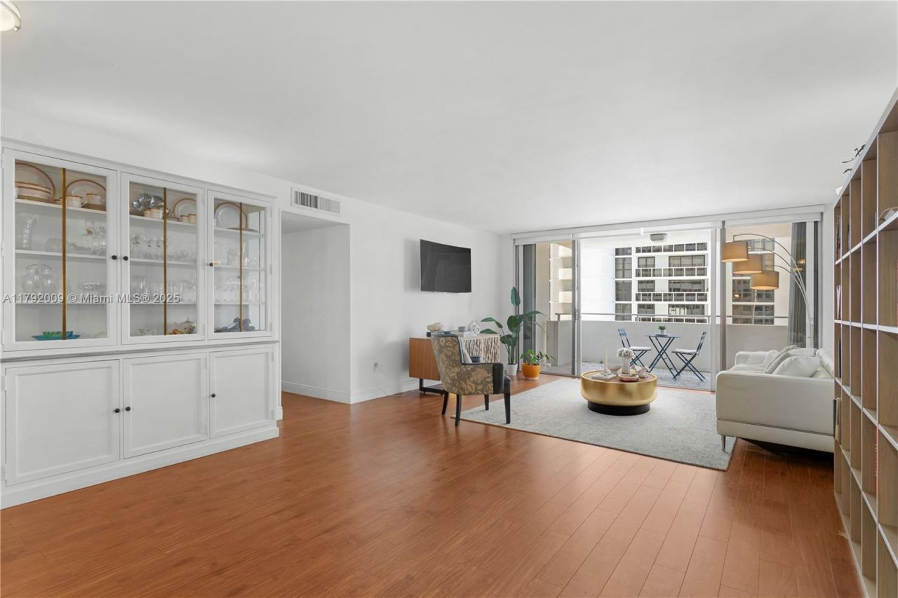 11 Island Ave, Unit 407, Miami Beach, FL 33139 Photo