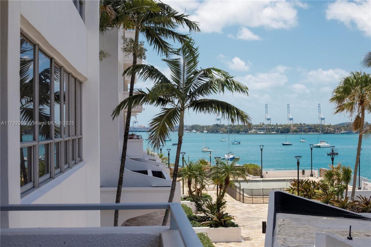 11 Island Ave, Unit 407, Miami Beach, FL 33139 Photo