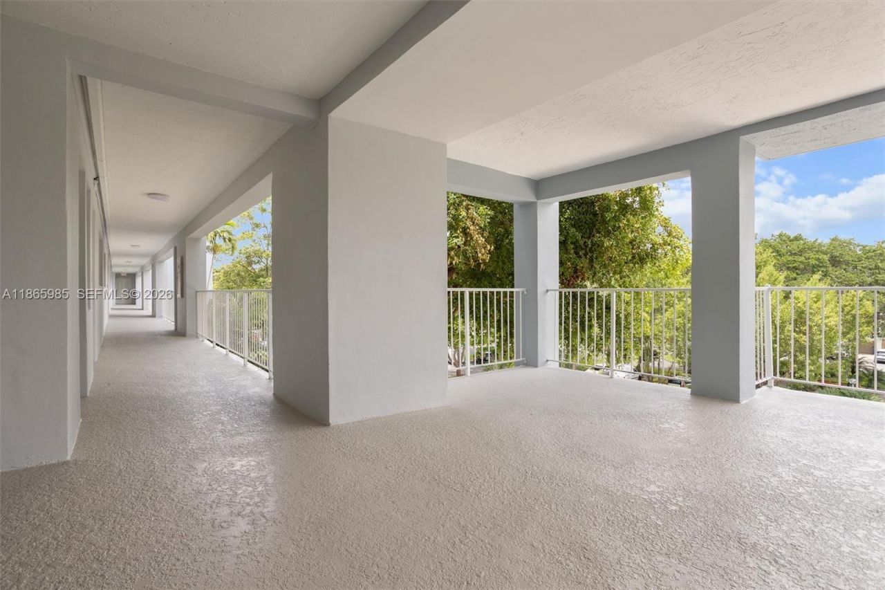 3150 N Course Ln, Unit 402, Pompano Beach, FL 33069 Photo