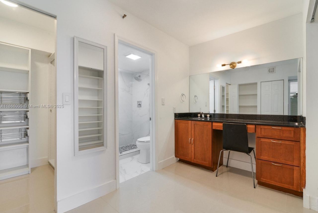 20355 NE 34th Ct, Unit 525, Aventura, FL 33180 Photo