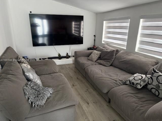 8950 SW 197th St, Cutler Bay, FL 33157 Photo