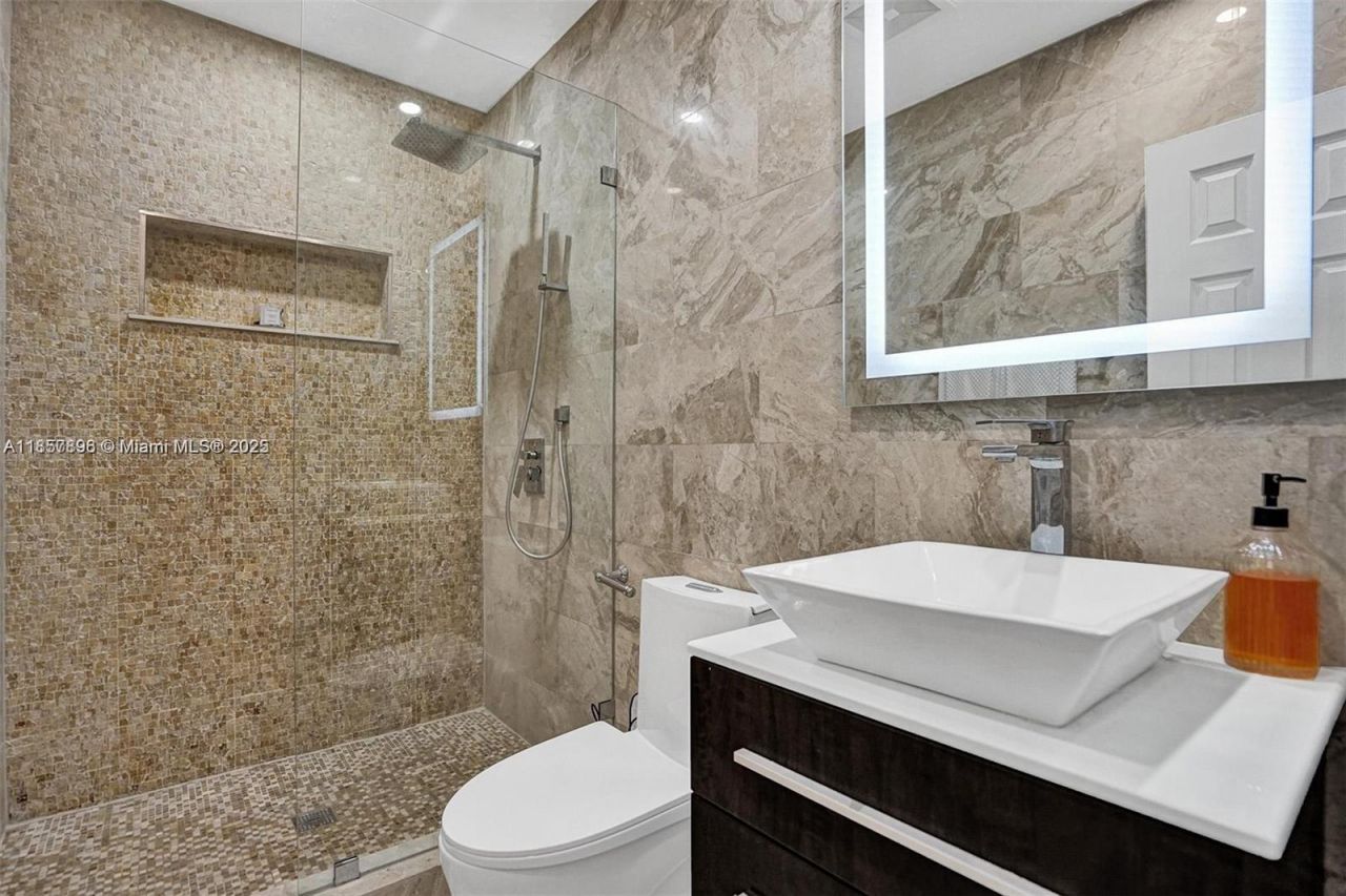 8950 SW 197th St, Cutler Bay, FL 33157 Photo