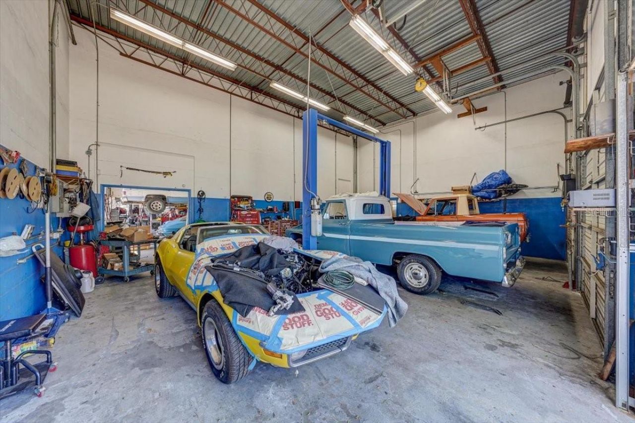 1010 Alt 19, Palm Harbor, FL 34683 Photo