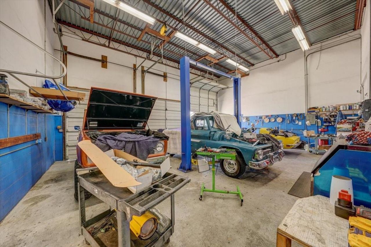 1010 Alt 19, Palm Harbor, FL 34683 Photo