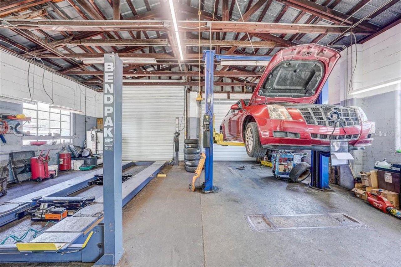 1010 Alt 19, Palm Harbor, FL 34683 Photo