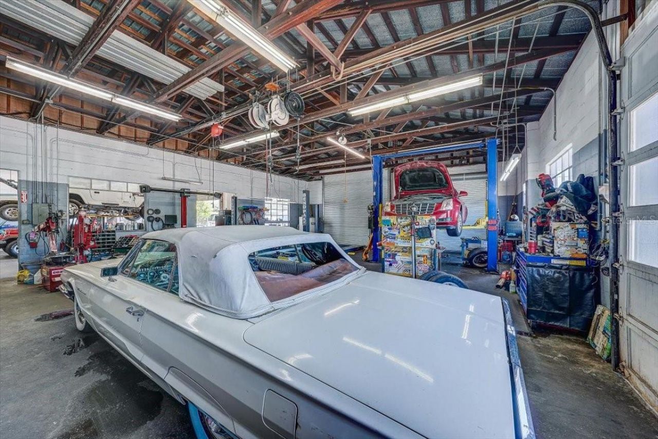 1010 Alt 19, Palm Harbor, FL 34683 Photo