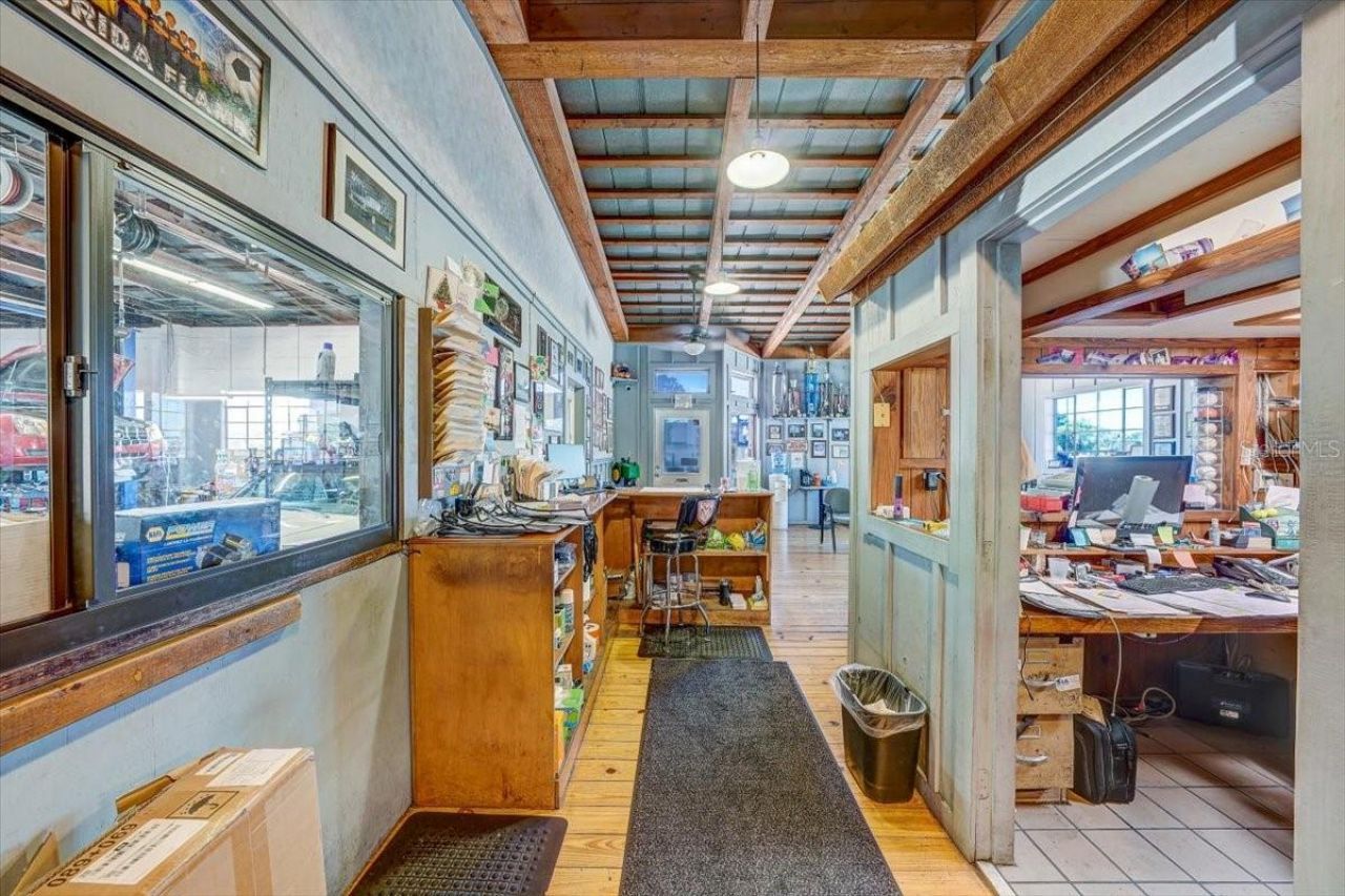 1010 Alt 19, Palm Harbor, FL 34683 Photo