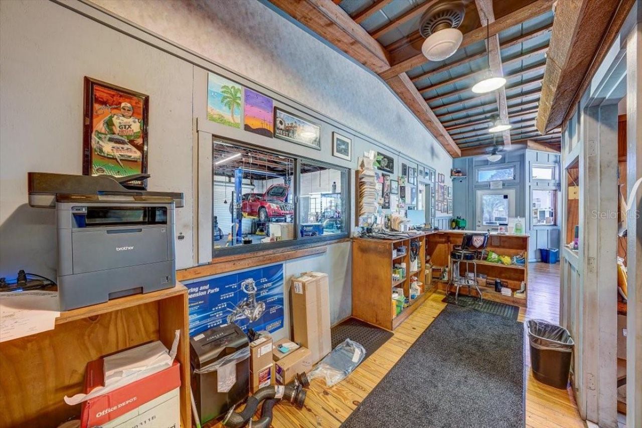 1010 Alt 19, Palm Harbor, FL 34683 Photo