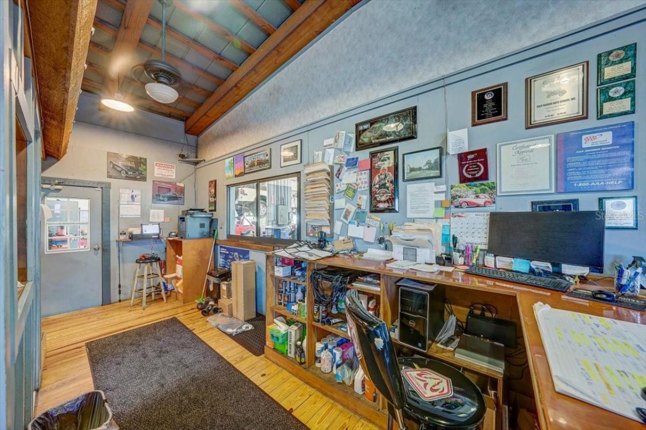 1010 Alt 19, Palm Harbor, FL 34683 Photo