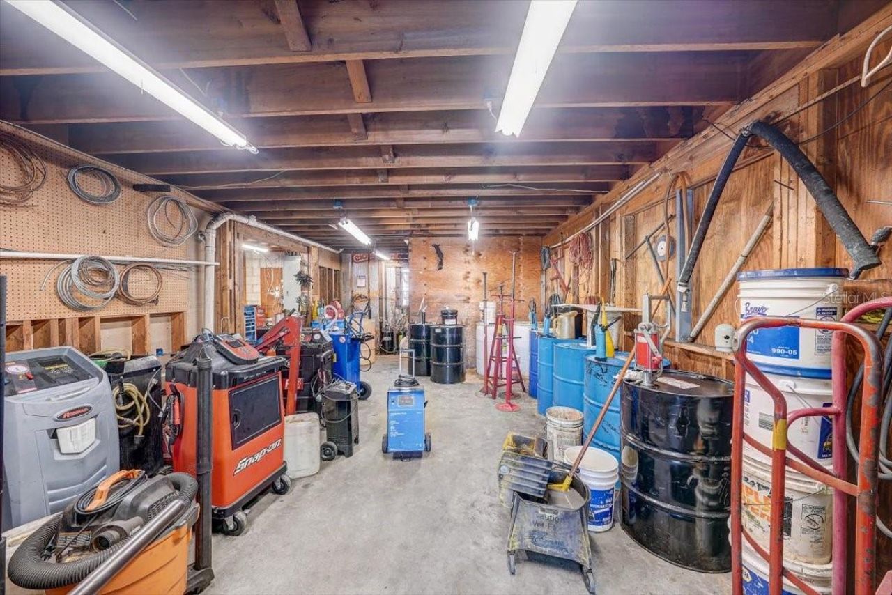 1010 Alt 19, Palm Harbor, FL 34683 Photo