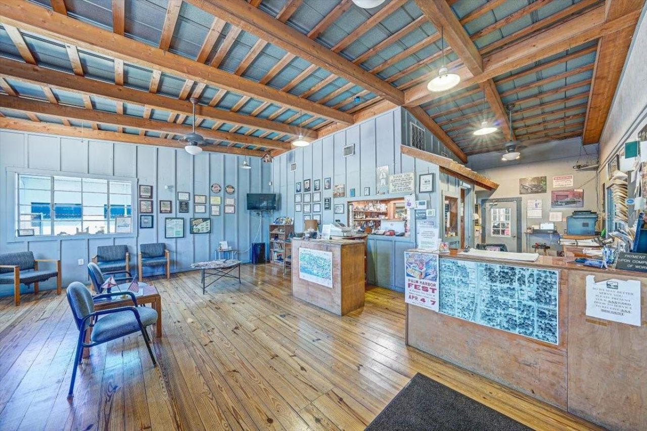 1010 Alt 19, Palm Harbor, FL 34683 Photo