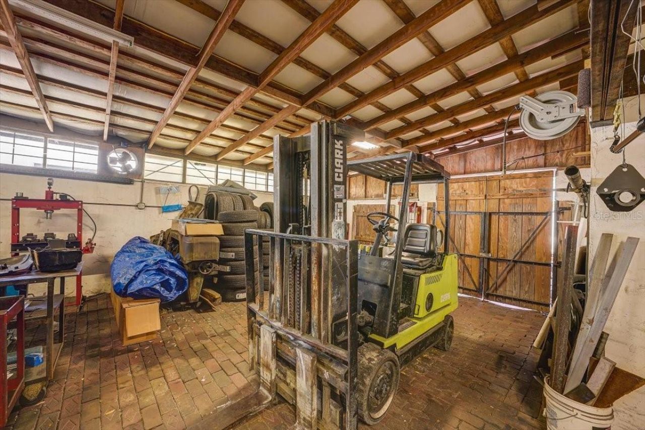 1010 Alt 19, Palm Harbor, FL 34683 Photo