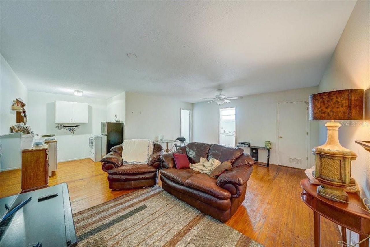 1010 Alt 19, Palm Harbor, FL 34683 Photo