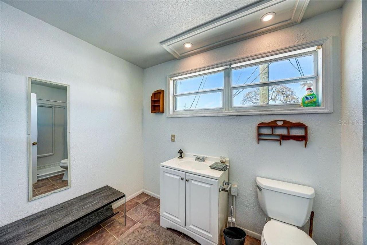 1010 Alt 19, Palm Harbor, FL 34683 Photo