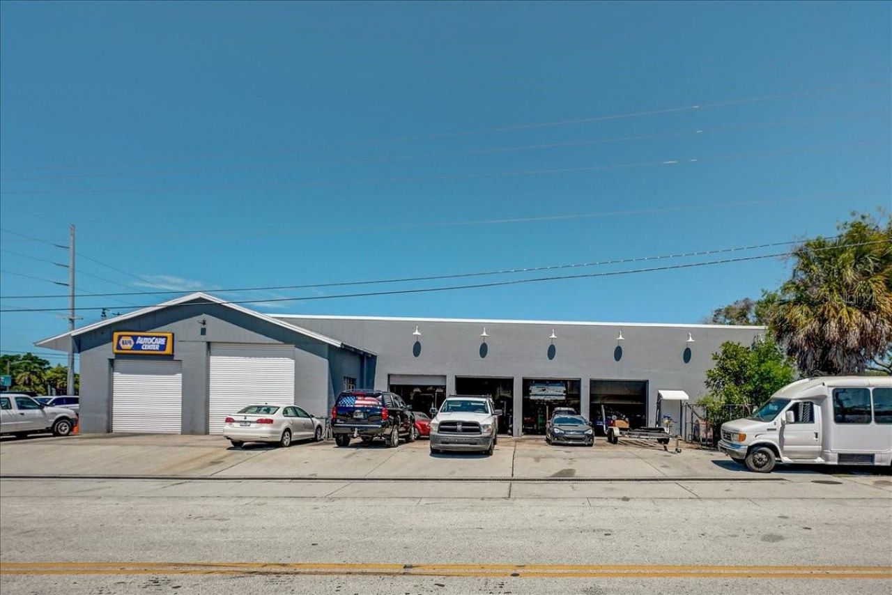 1010 Alt 19, Palm Harbor, FL 34683 Photo