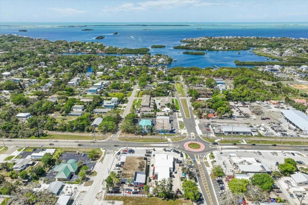 1010 Alt 19, Palm Harbor, FL 34683 Photo