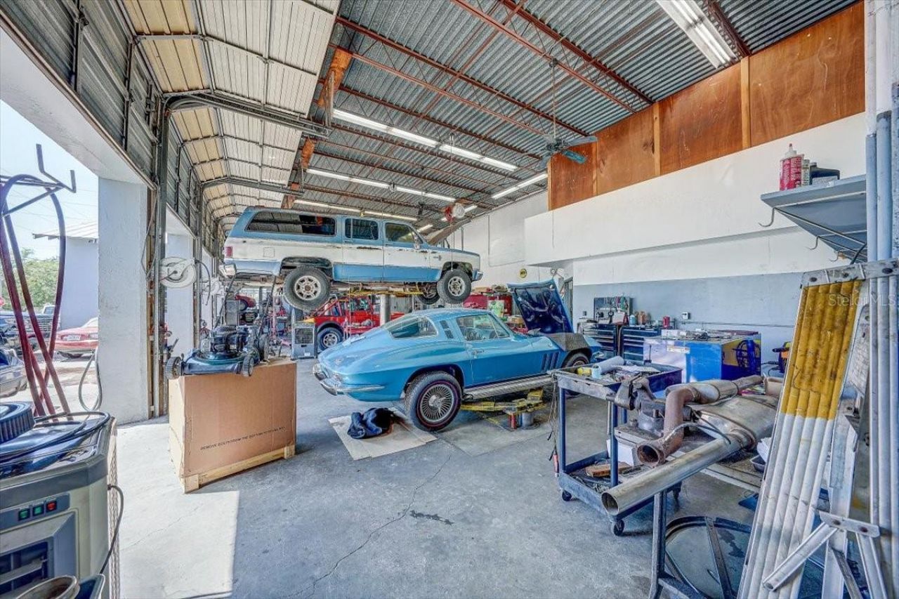 1010 Alt 19, Palm Harbor, FL 34683 Photo