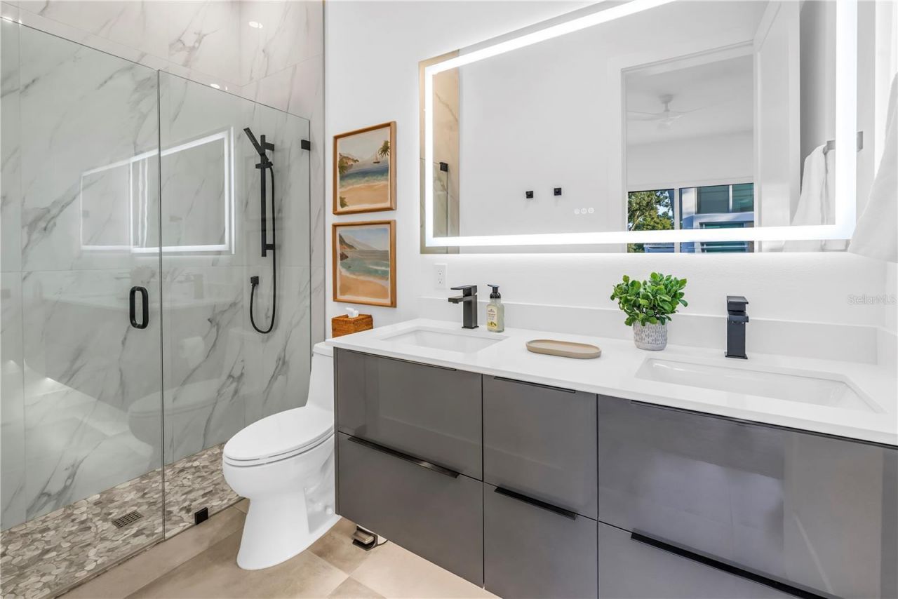 2065 Goldenrod Street, Sarasota, FL 34239 Photo