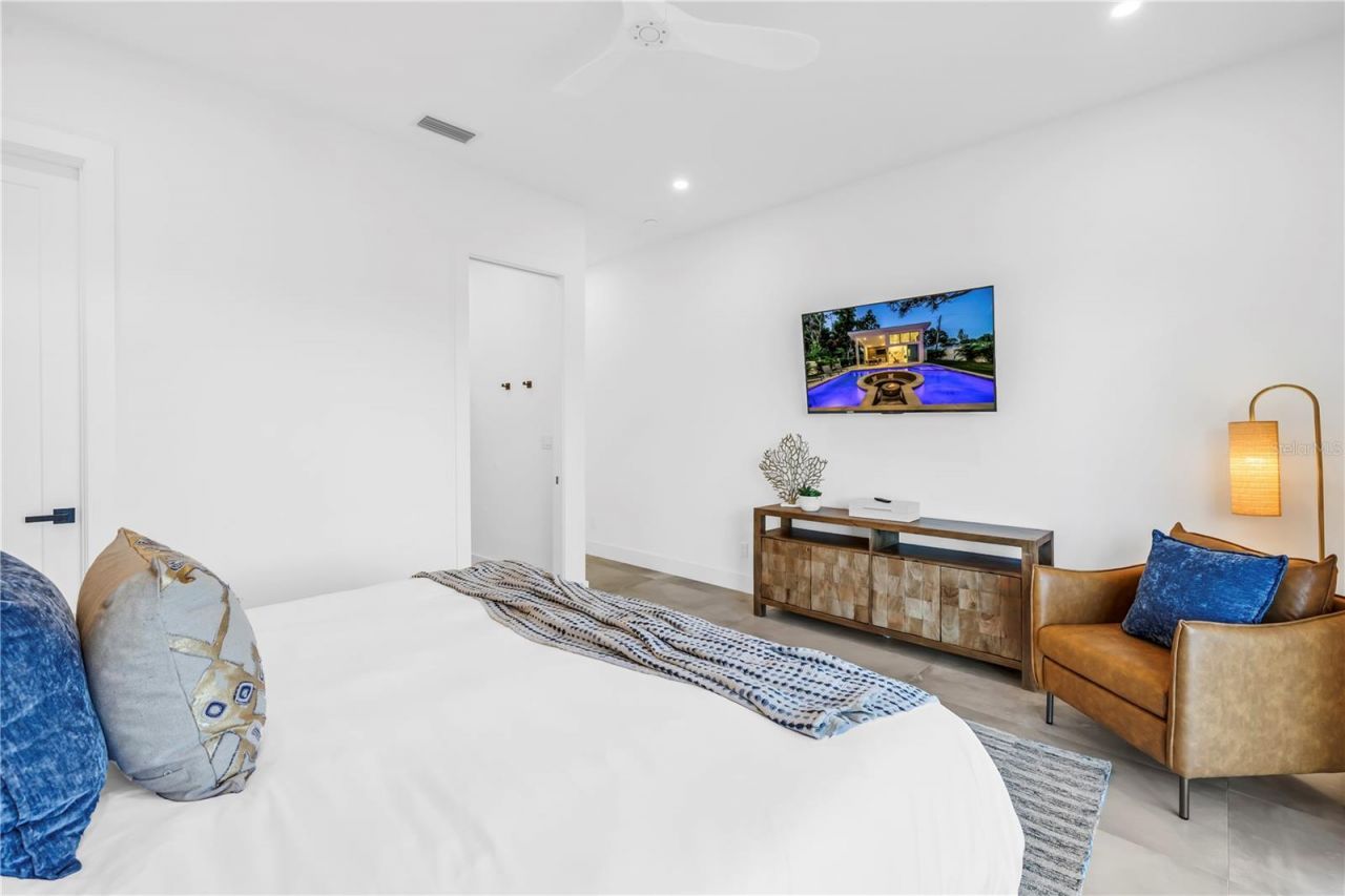 2065 Goldenrod Street, Sarasota, FL 34239 Photo