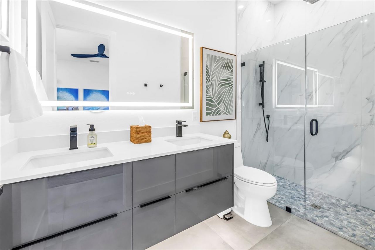 2065 Goldenrod Street, Sarasota, FL 34239 Photo