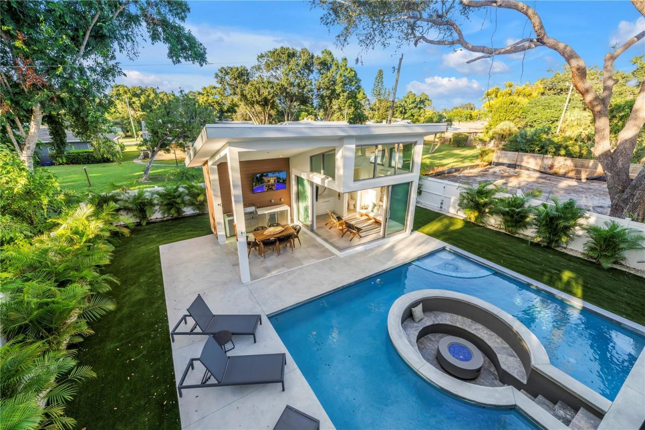 2065 Goldenrod Street, Sarasota, FL 34239 Photo