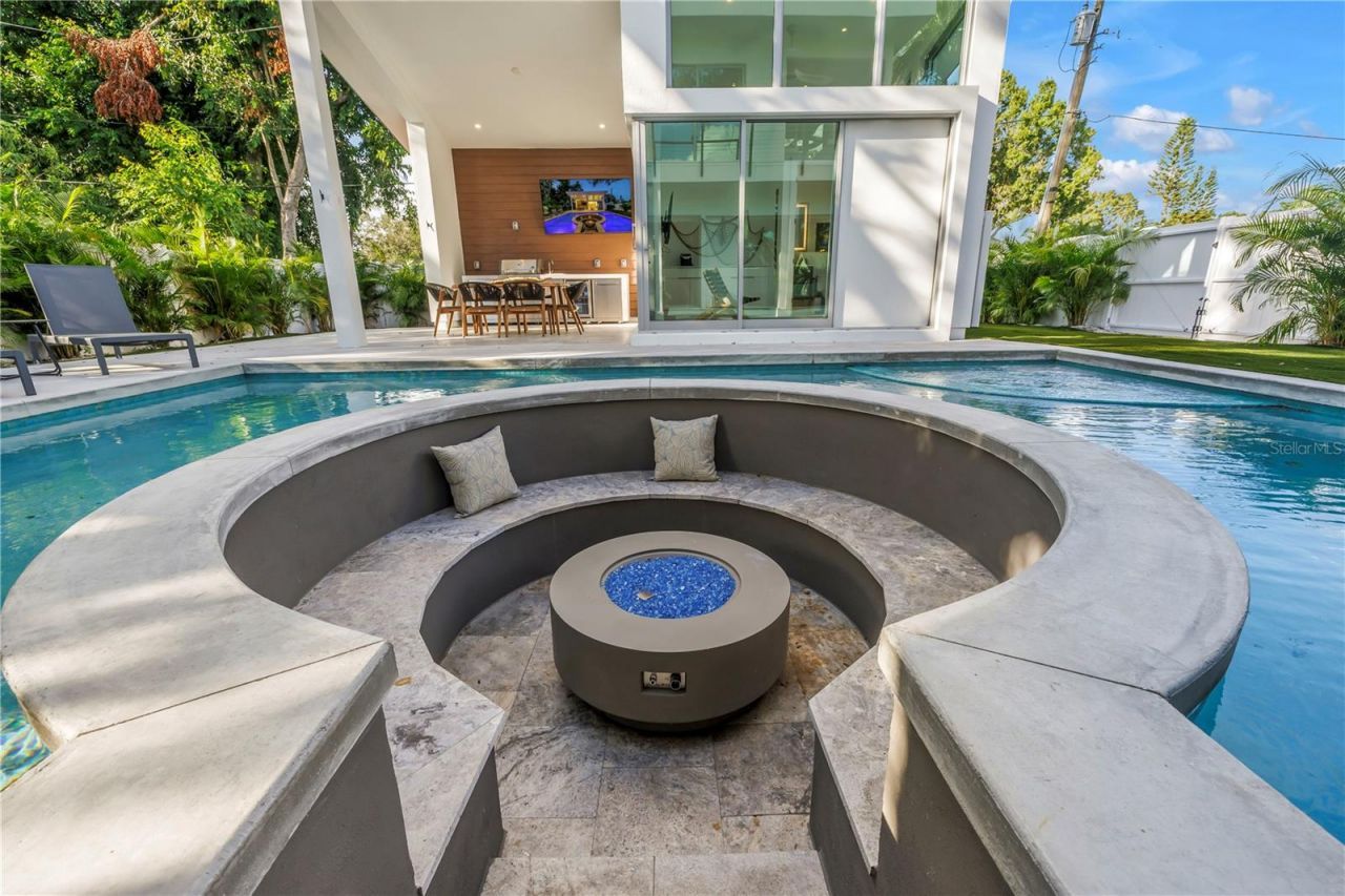 2065 Goldenrod Street, Sarasota, FL 34239 Photo