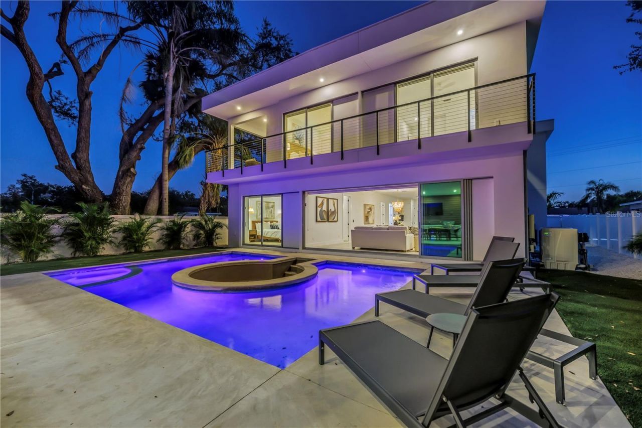 2065 Goldenrod Street, Sarasota, FL 34239 Photo