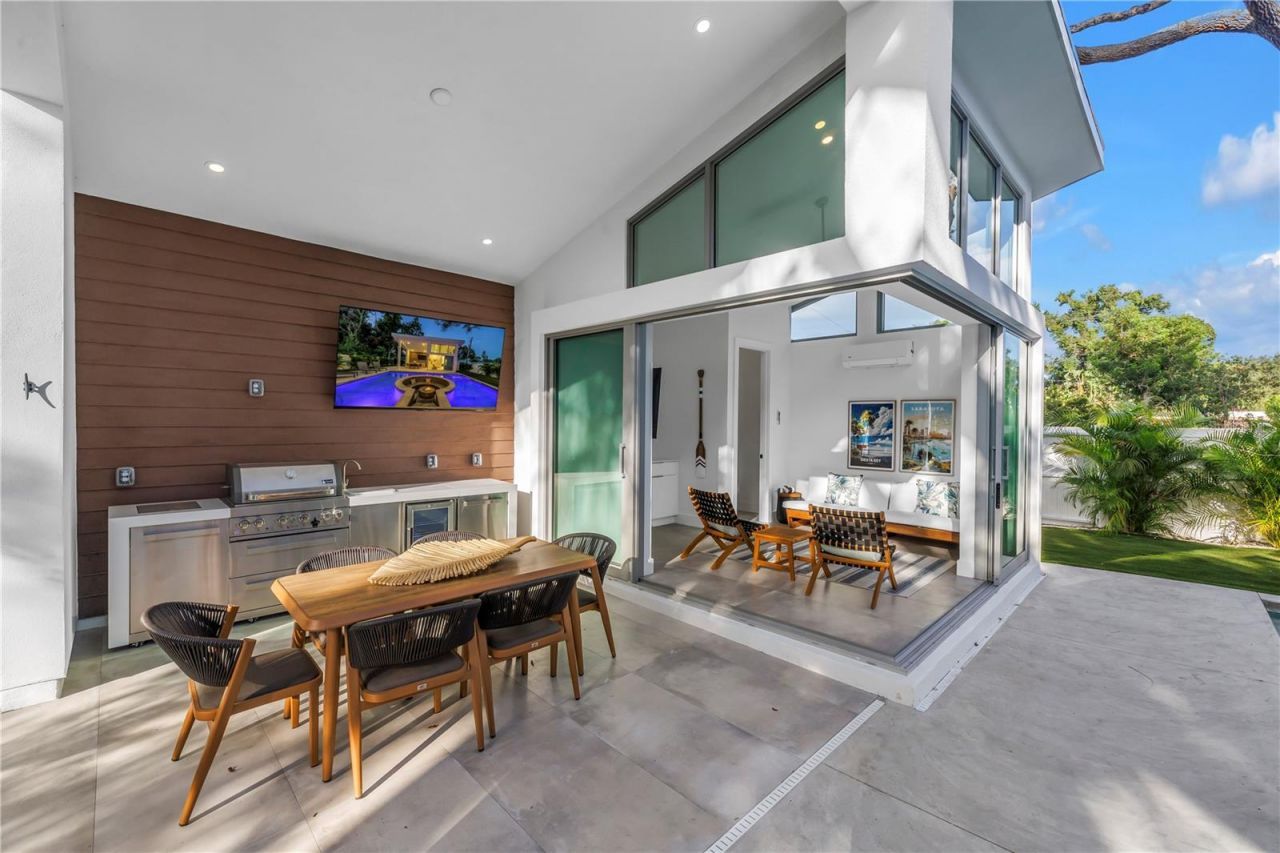 2065 Goldenrod Street, Sarasota, FL 34239 Photo