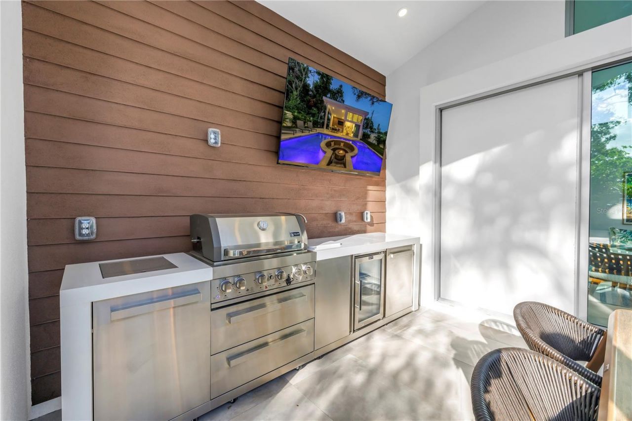 2065 Goldenrod Street, Sarasota, FL 34239 Photo