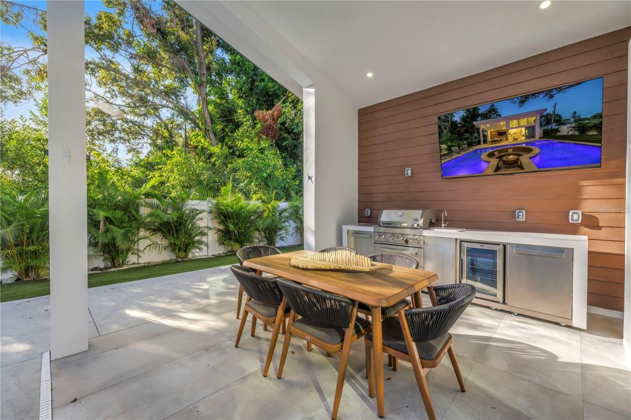 2065 Goldenrod Street, Sarasota, FL 34239 Photo