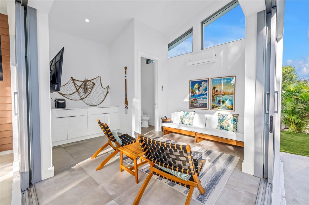 2065 Goldenrod Street, Sarasota, FL 34239 Photo