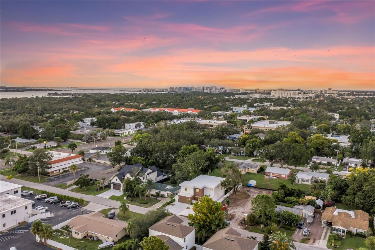 2065 Goldenrod Street, Sarasota, FL 34239 Photo