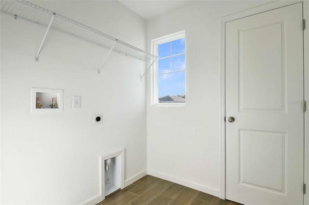 738 Lake Dell Avenue, Dundee, FL 33838 Photo