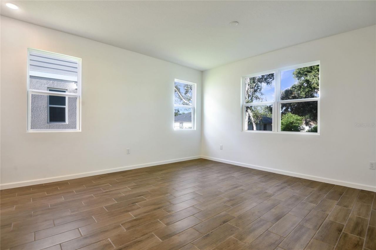 738 Lake Dell Avenue, Dundee, FL 33838 Photo