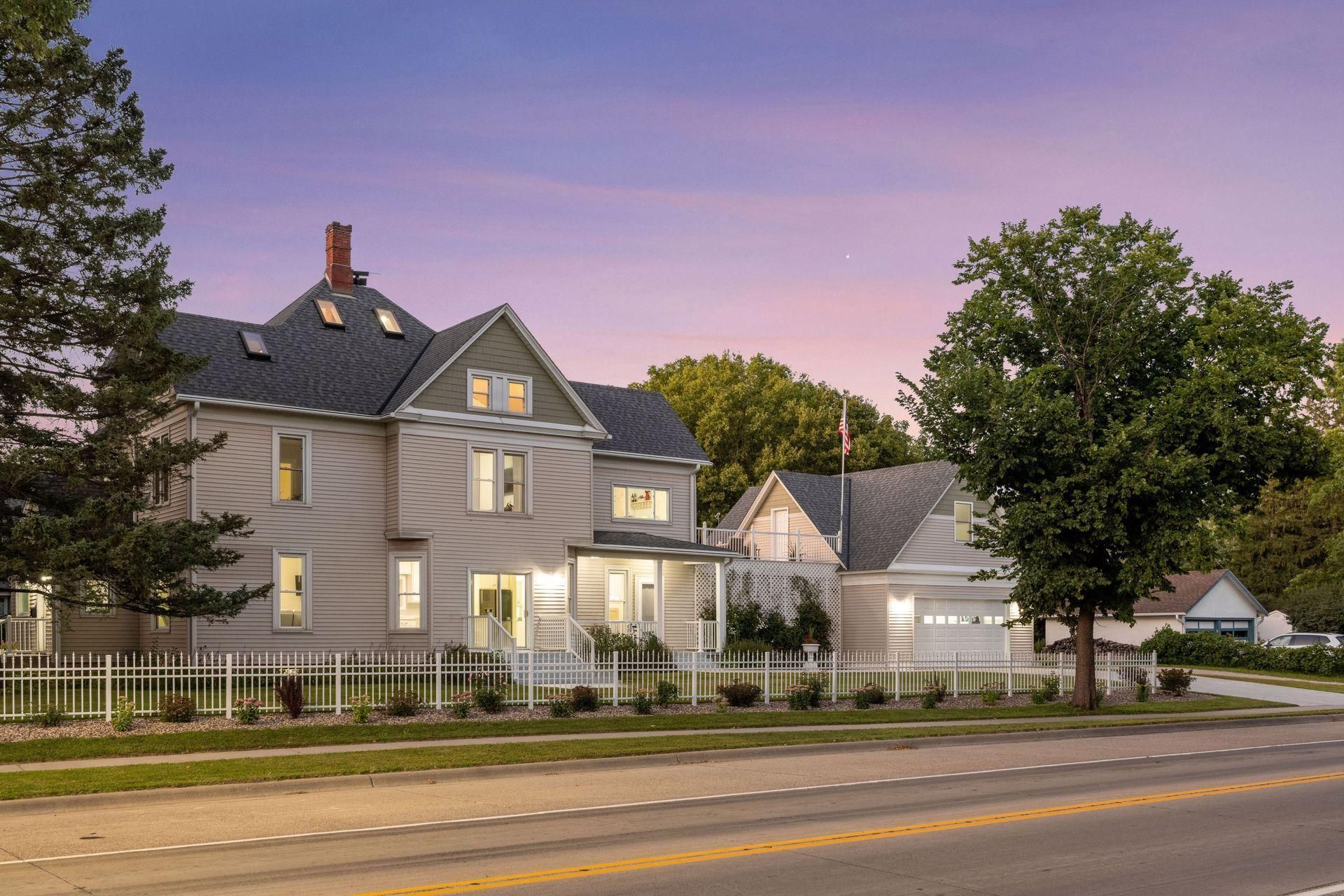 917 Division Street S, Northfield, MN 55057