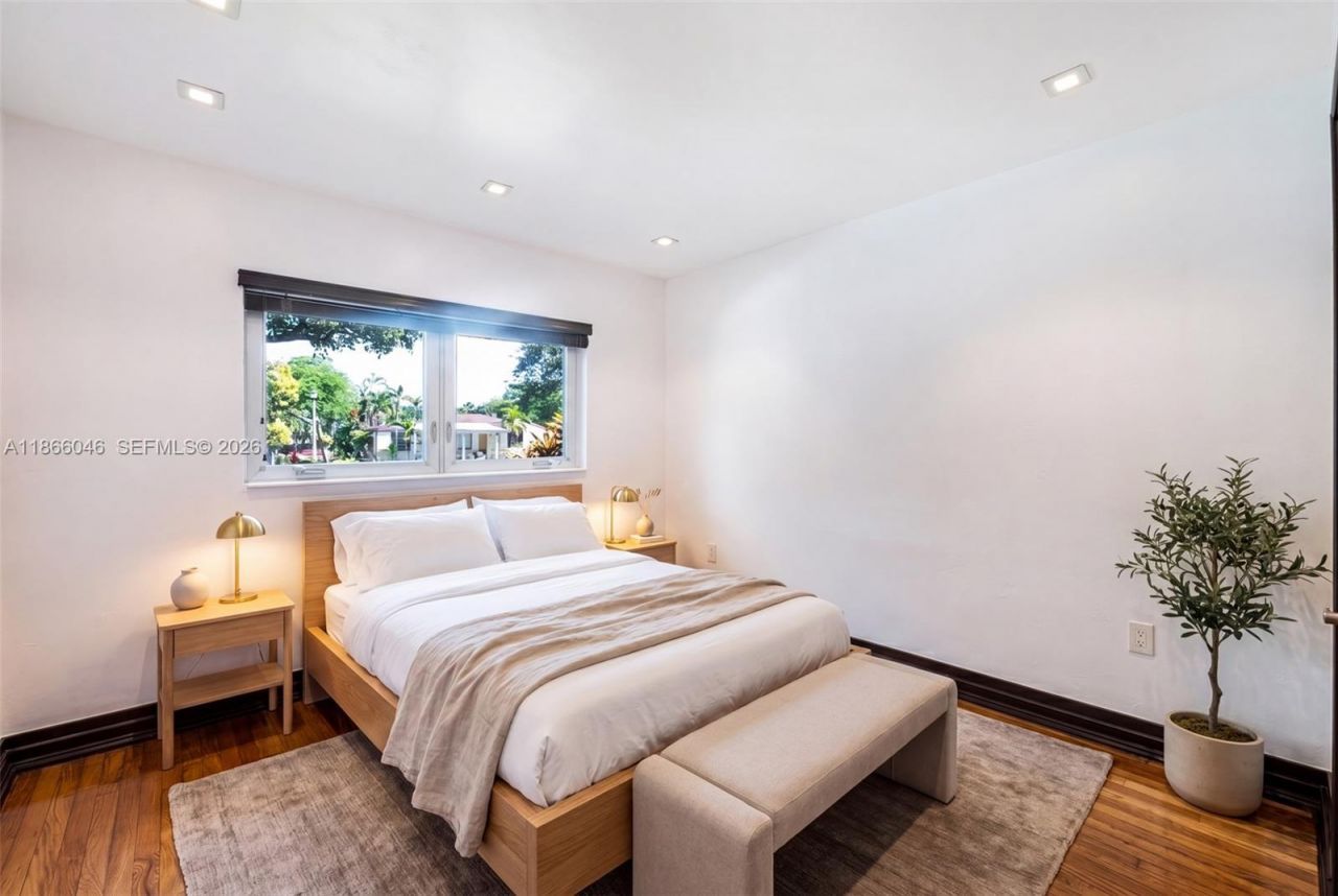 6320 NW 41st St, Virginia Gardens, FL 33166 Photo