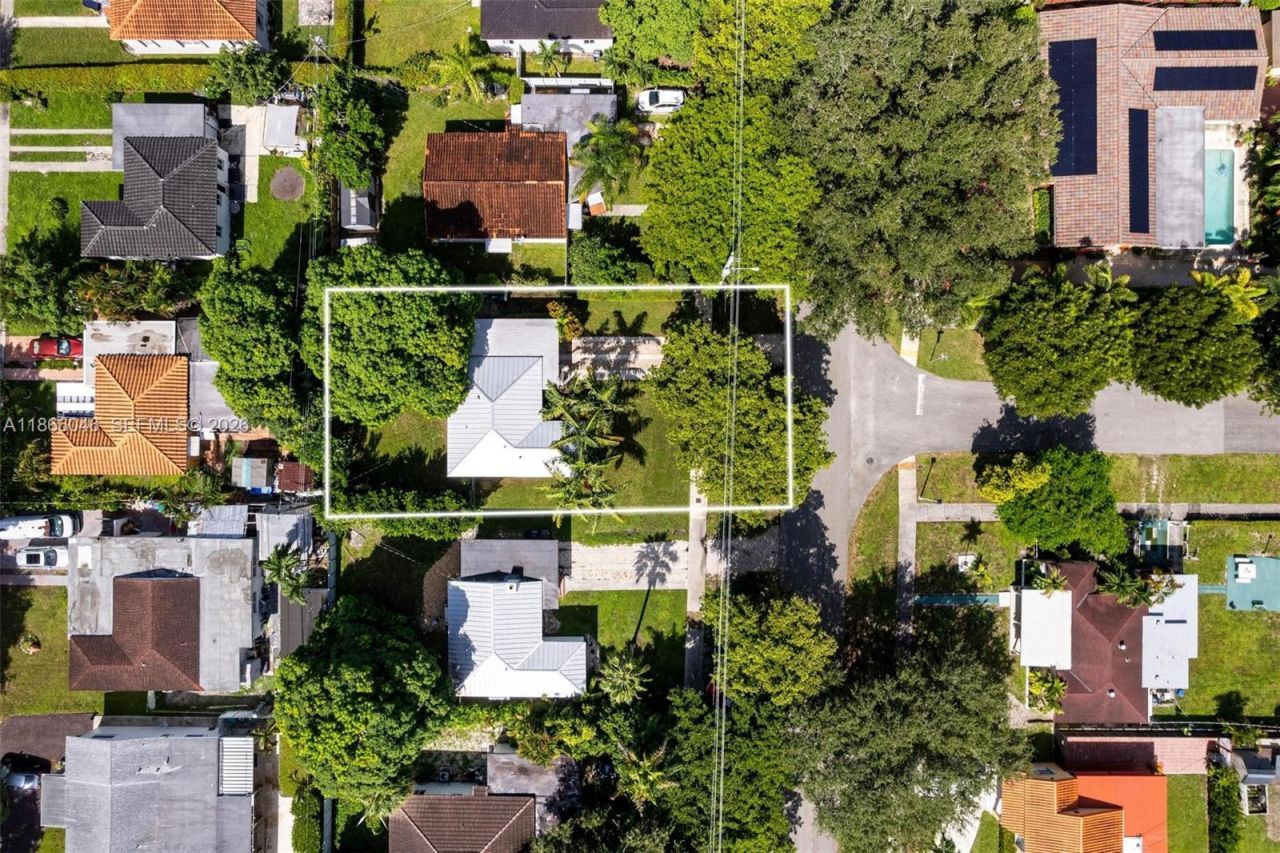 6320 NW 41st St, Virginia Gardens, FL 33166 Photo