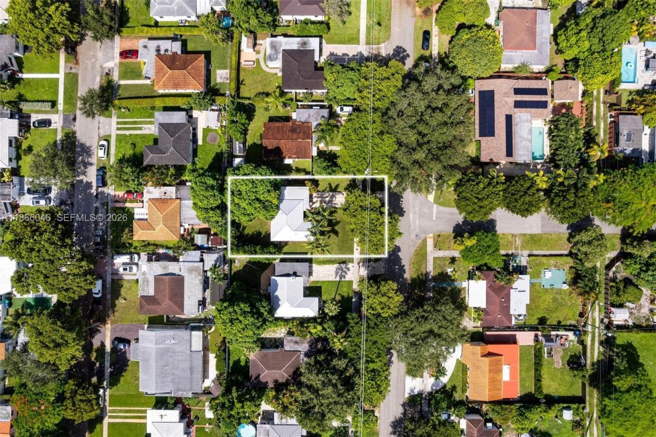 6320 NW 41st St, Virginia Gardens, FL 33166 Photo