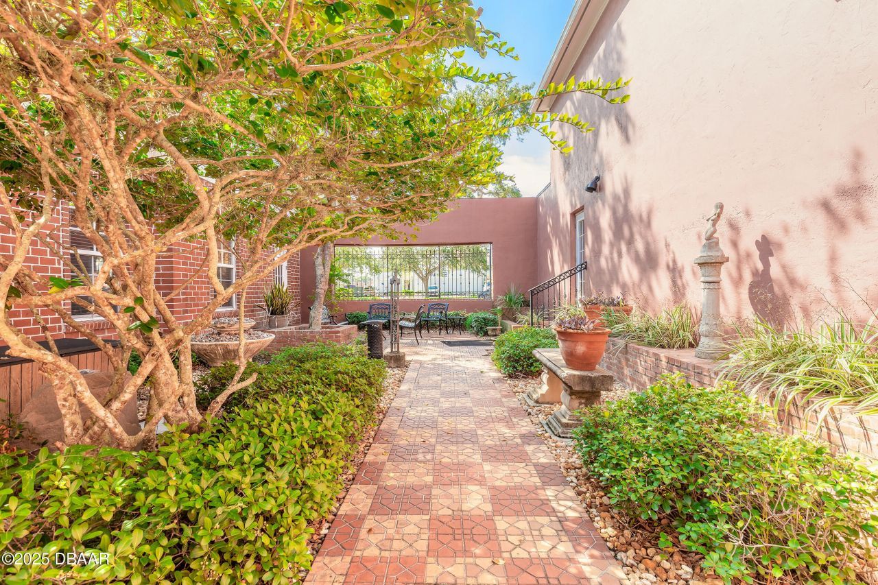 200 Magnolia Avenue, Daytona Beach, FL 32114 Photo