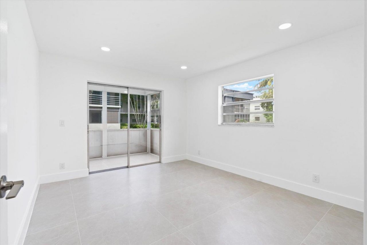 578 Burgundy M, Unit M, Delray Beach, FL 33484 Photo