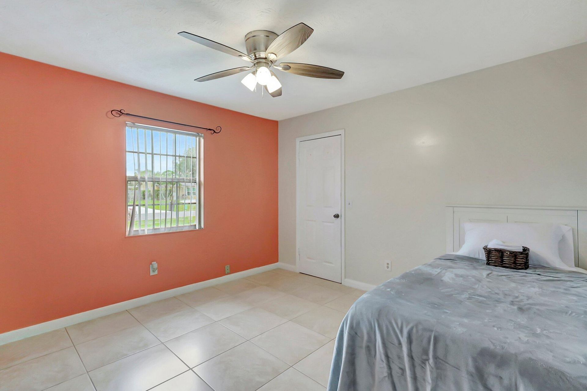1541 SE Minorca Avenue, Port Saint Lucie, FL 34952 Photo