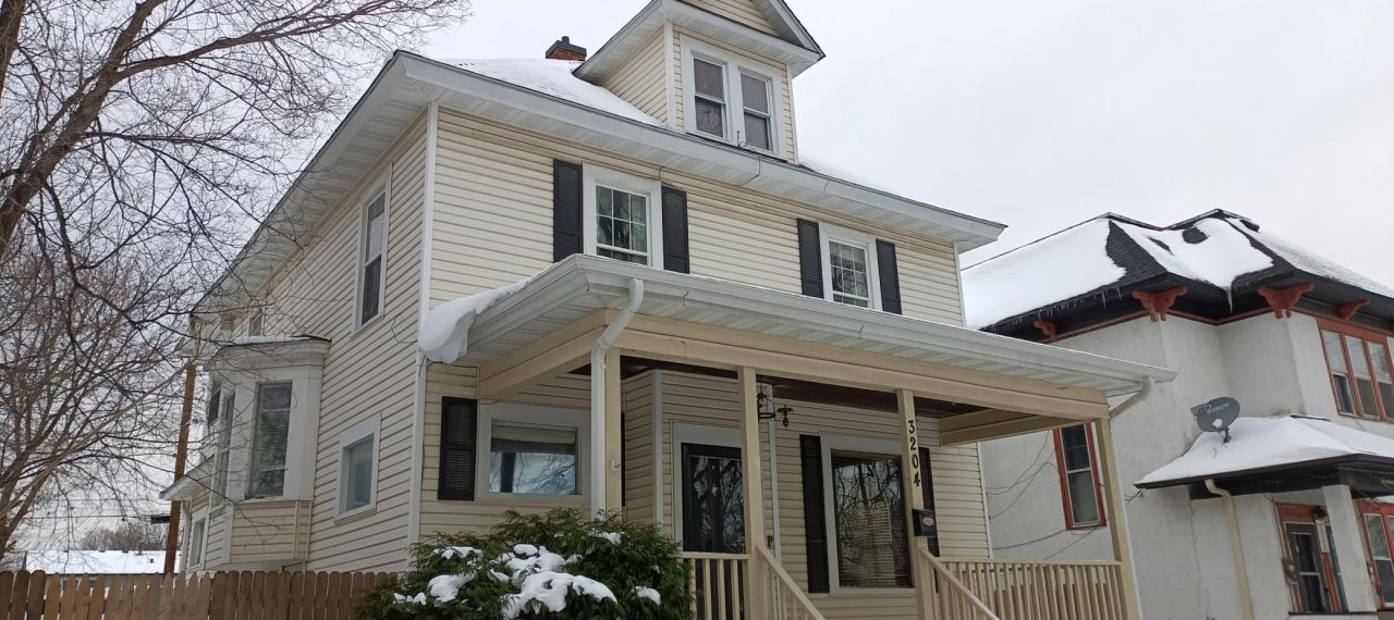 3204 5th Avenue S, Minneapolis, MN 55408 Main Photo