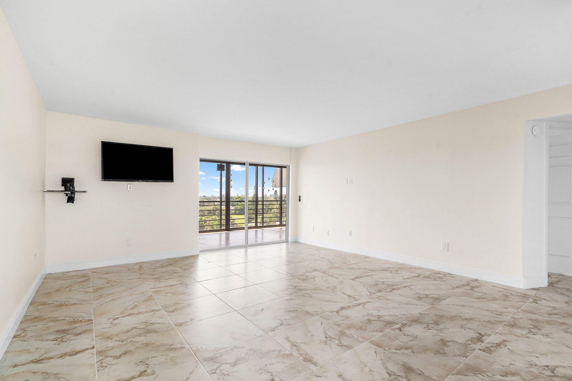 9260 SW 14th Street, Unit 2507, Boca Raton, FL 33428 Photo