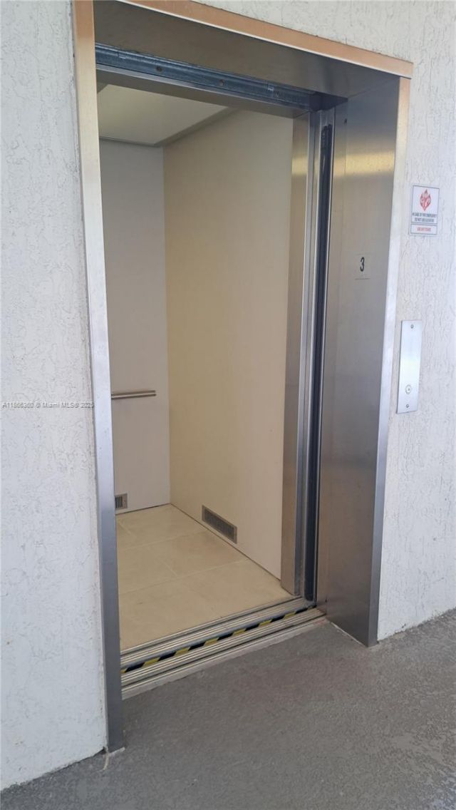 8175 NW 104th Ave, Unit 35, Doral, FL 33178 Photo