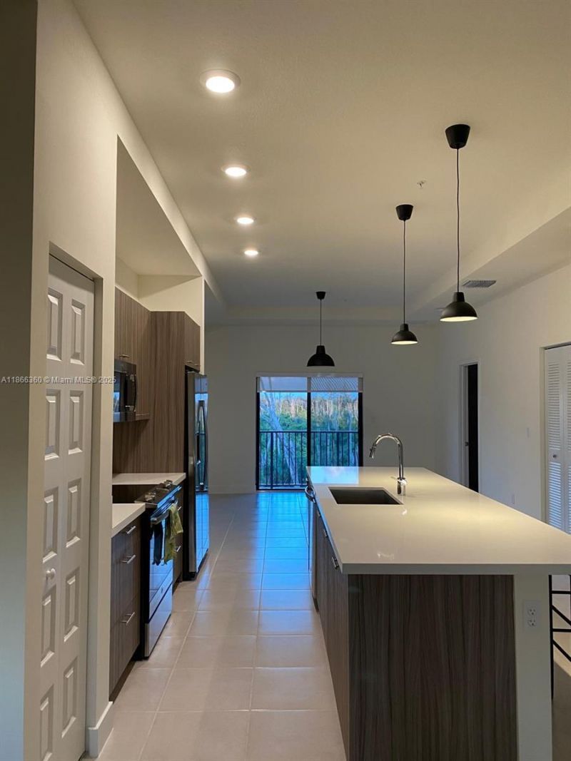 8175 NW 104th Ave, Unit 35, Doral, FL 33178 Photo