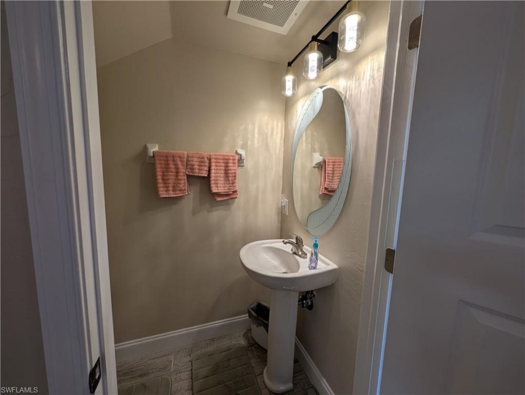 3347 N Key Dr, Unit 35, North Fort Myers, FL 33903 Photo